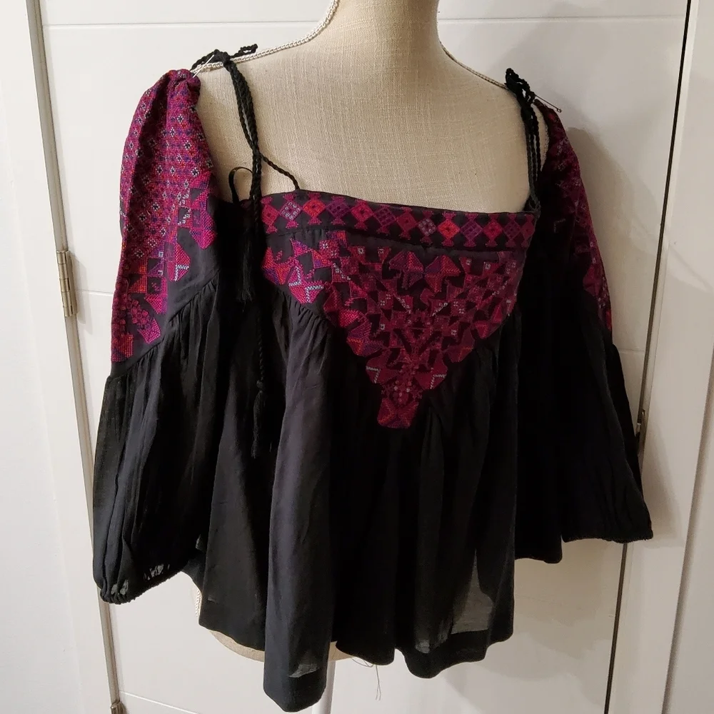 Free People Vacay Vibin Cold Shoulder Top Blouse Size S